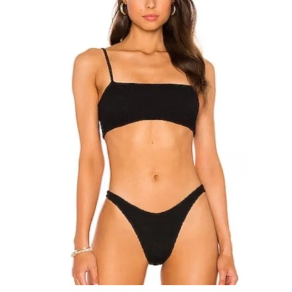 Hunza G Gigi Bikini - Picture 2 of 9